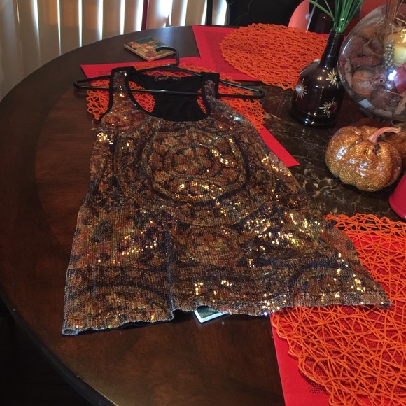 Tank top - Picture 3 of 3