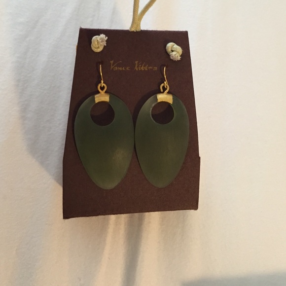 Vance Kitira Pearl Earings - Picture 1 of 2