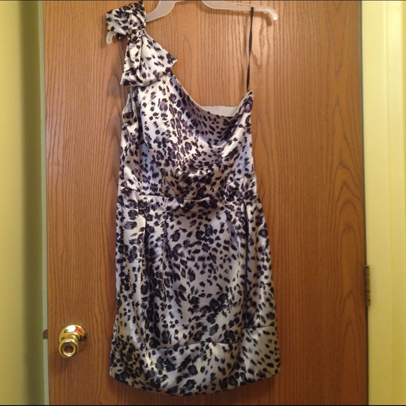 Cheetah print one-shoulder dress!