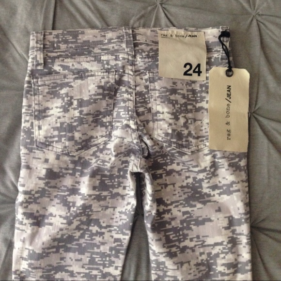 Patterned Jeans - Picture 3 of 4