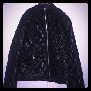 black puffy jacket / coat