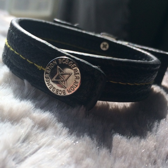 BCBGeneration Ladies Black Leather Bow Cuff - Picture 2 of 3