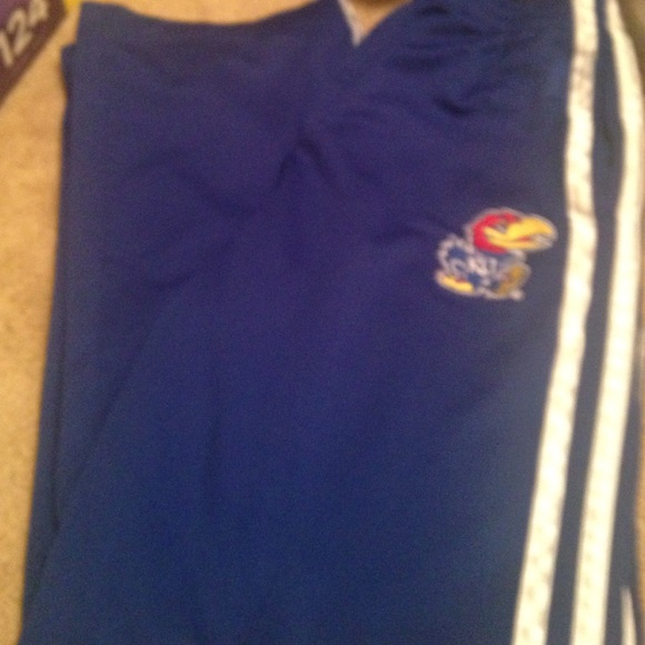 Ku sweats - Picture 2 of 2
