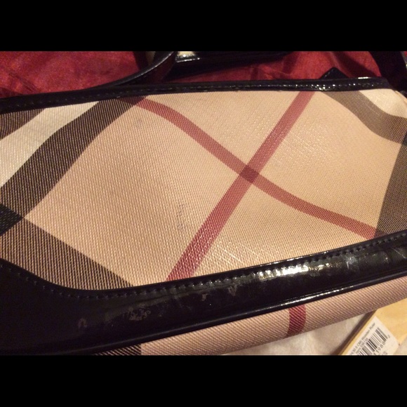 Additional pix of Authentic Burberry handbag - Picture 4 of 4