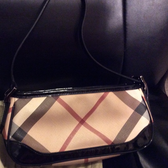 Additional pix of Authentic Burberry handbag - Picture 2 of 4