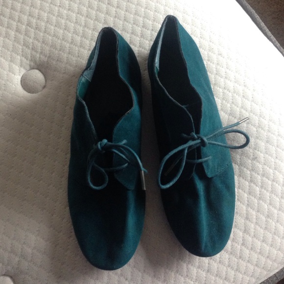 SOLD Aqua green suede booties