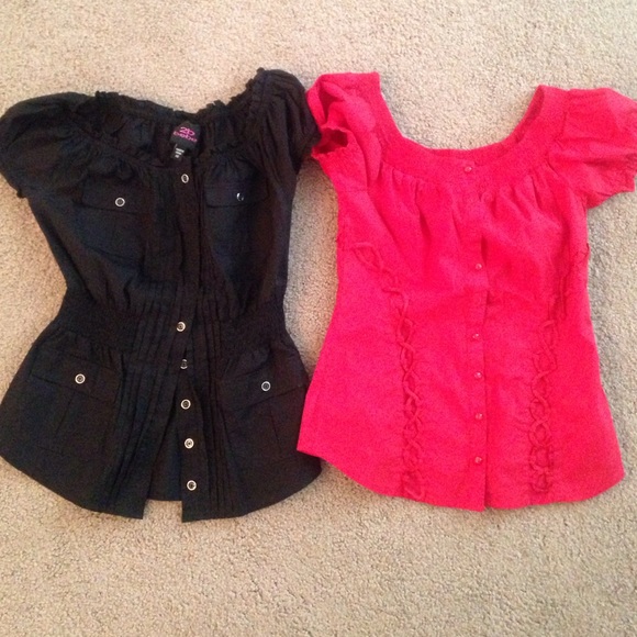 2 bb2b tops , black size xs, red size xs