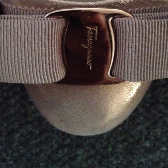 Salvatore Ferregamo Varina flats in sparkly nude - Picture 3 of 4