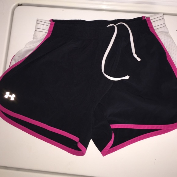 👍price cut!👍 Under armour shorts