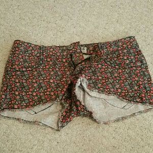 Flower shorts