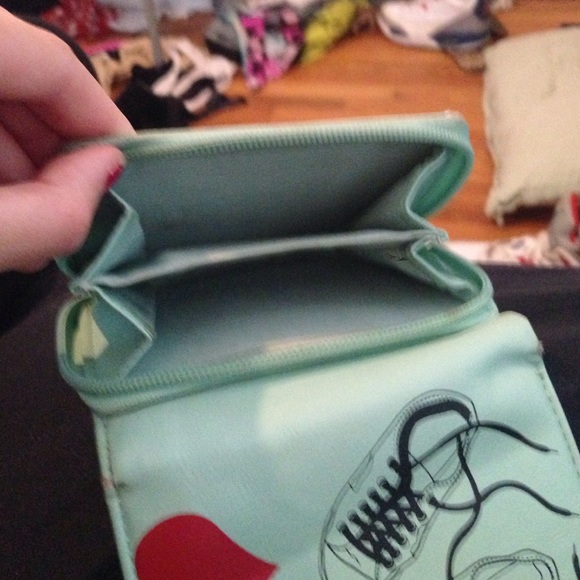 Wallet - Picture 4 of 4