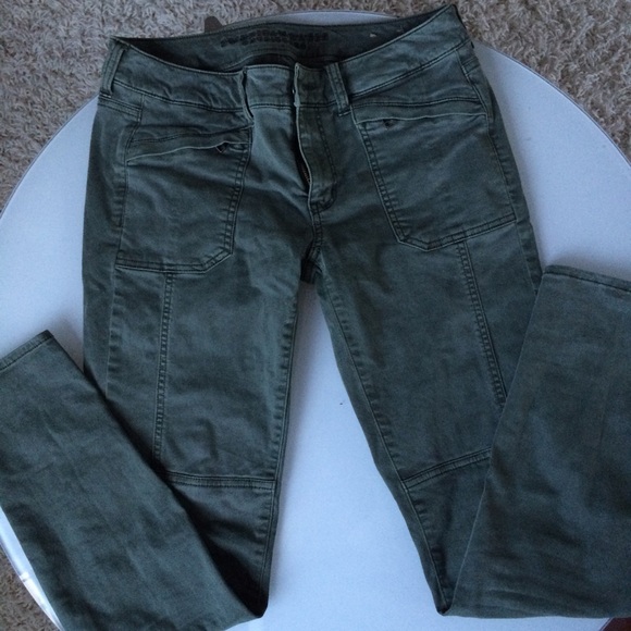 American Eagle Olive Green Superskinny Army Pants