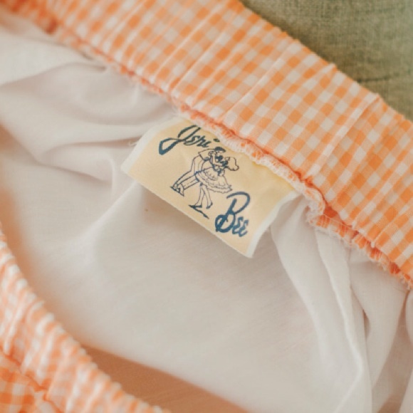 ❌SOLD❌ Vintage creamsicle orange flirty skirt - Picture 3 of 3