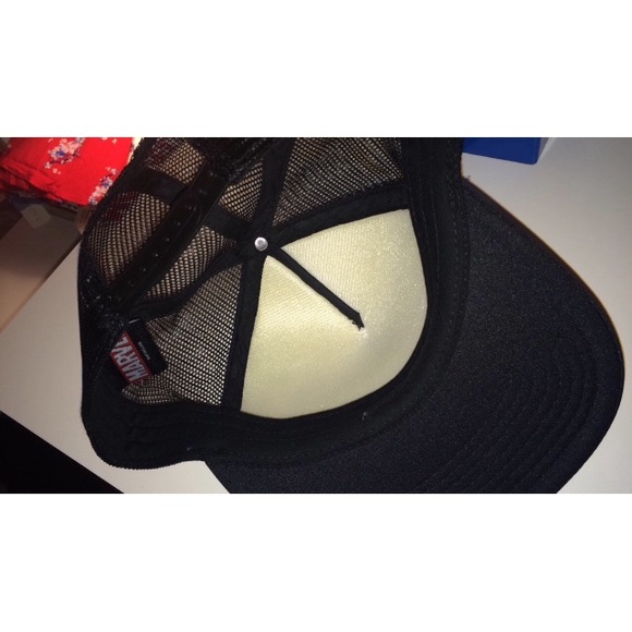 Marvel SnapBack hat - Picture 3 of 4