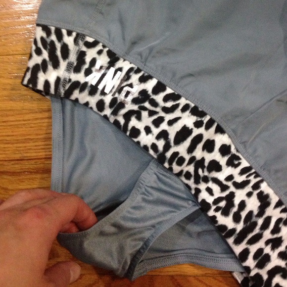 Victoria's Secret PINK Athletic Shorts XS NWT - Picture 4 of 4