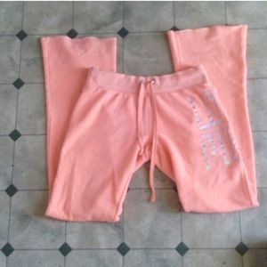 ISO this color~design items in xs or s by Pink🙏😘