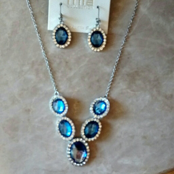 SAPPHIRE GEMSTONE NECKLACE EARRING SET