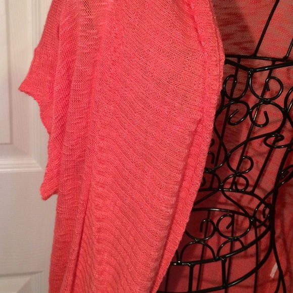 Pink Top - Picture 2 of 3