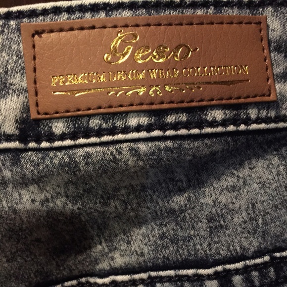 High waisted shorts - Picture 3 of 3