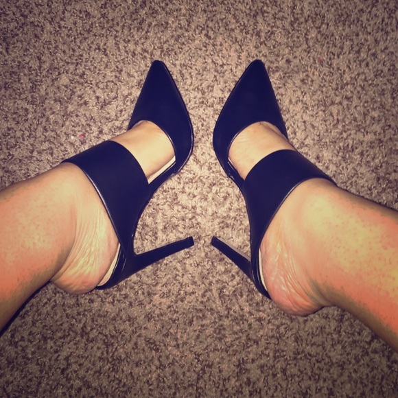 🚫SOLD 🚫 NWOT SEXY CHIC SLIDE IN Pumps
