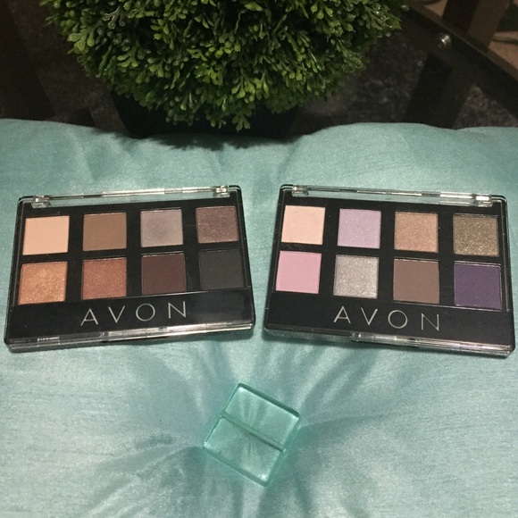 AVON 8 in 1 eyeshadow palette. (2)