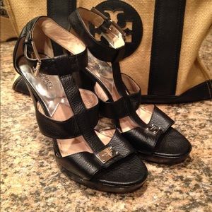 Beautiful pair of Michael Kors black leather heels
