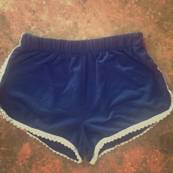 Cotton booty shorts