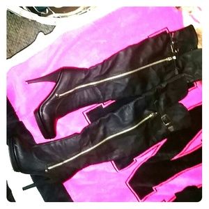 Thigh high boots!! Size 6