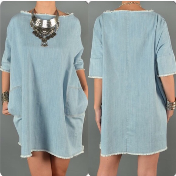 💝PM EDITOR PICK💝 Cut Neck Line Denim Shift Dress - Picture 2 of 2