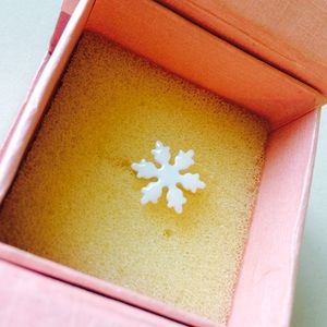 Earing. Snow flake . White.