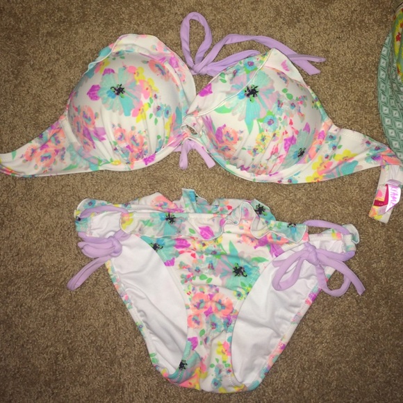 VICTORIAS SECRET BIKINI