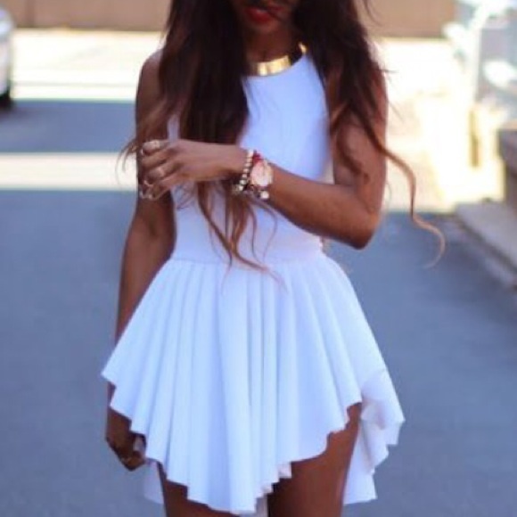 💖PRICED TO SELL💖 👑Hi-low Peplum Dress👑