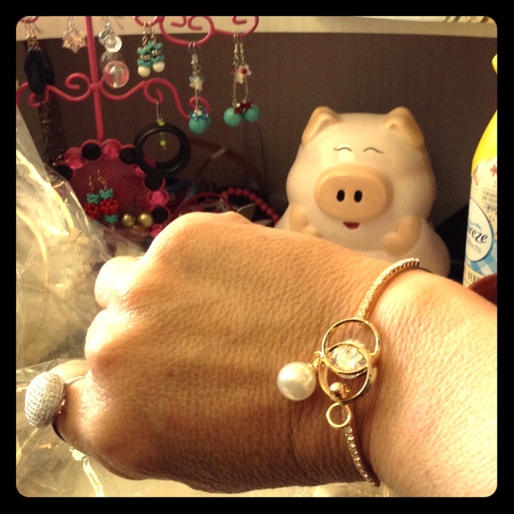 Stunning gold bracelet - Picture 1 of 3