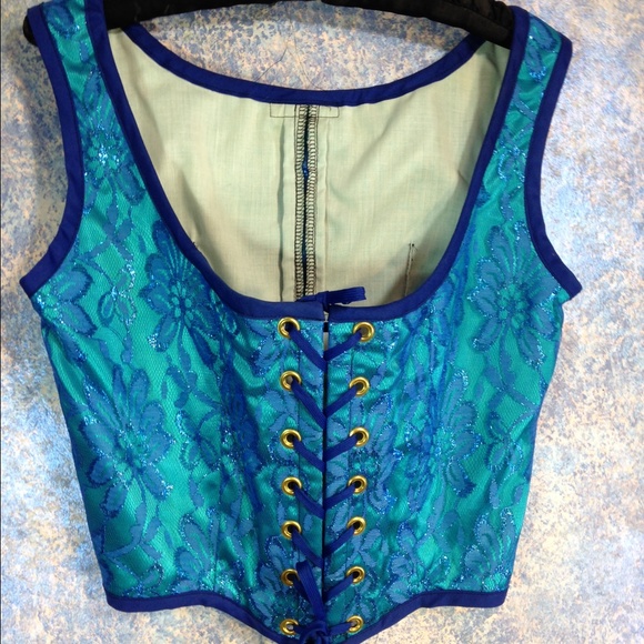Corset of lace and satin with front lacing