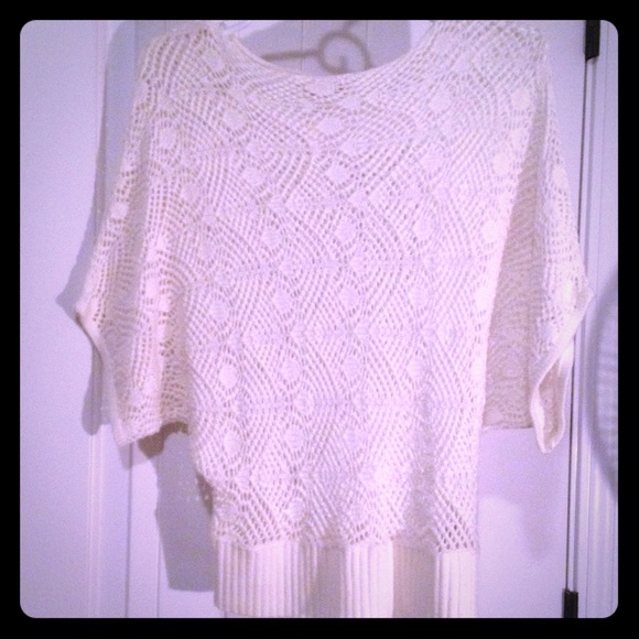 Crochet short sleeve top