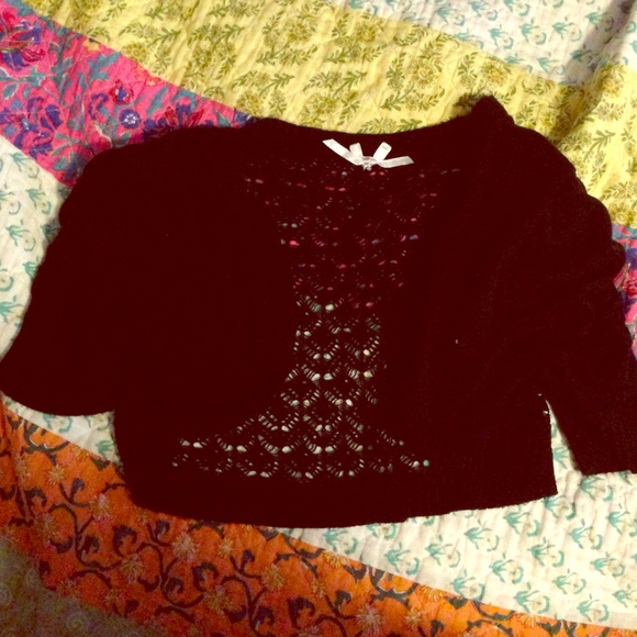 Knitted shoulder cover up