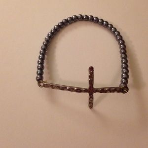 Sliver cross bracelet