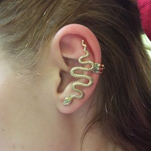 Ear cuff and earring