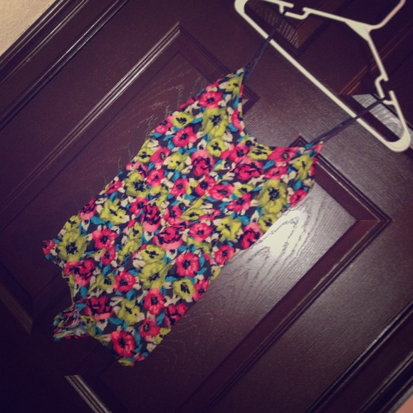 Urban outfitters floral romper🌺🌻🌷