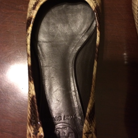 s-l400.jpg Tory Burch Snake Print Reva Flats size 5