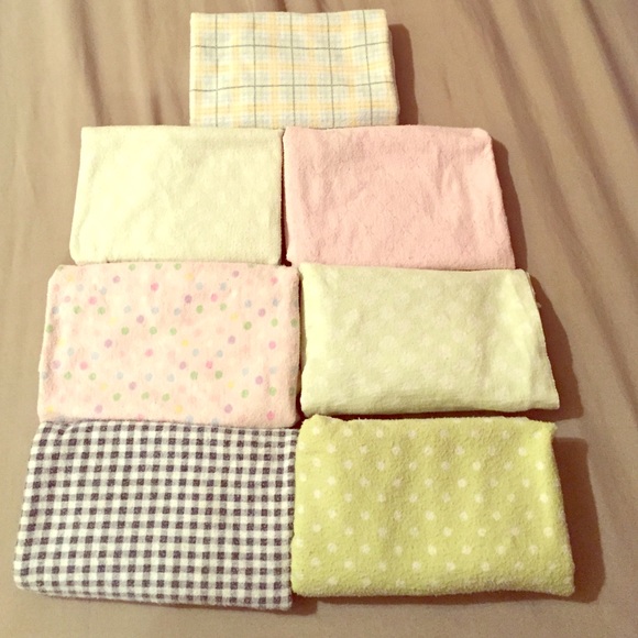 7 receiving blankets.