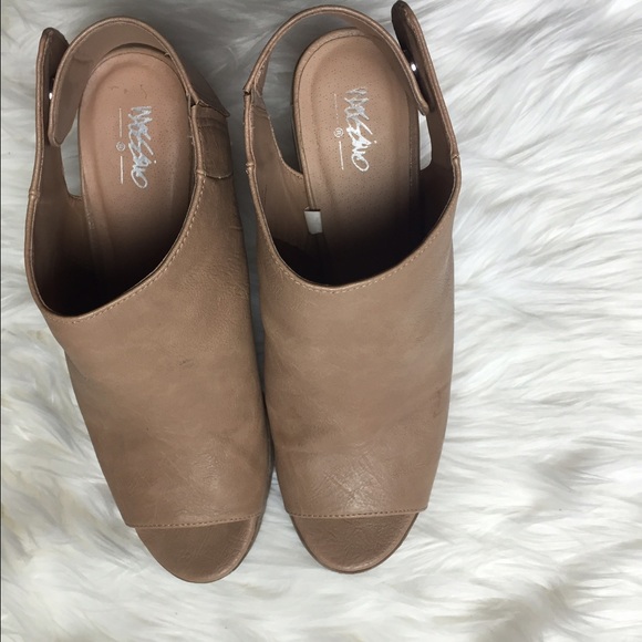 Nude heels