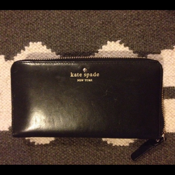 SOLD!! Black Kate Spade wallet - Picture 1 of 4