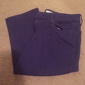 Purple below the knee capris