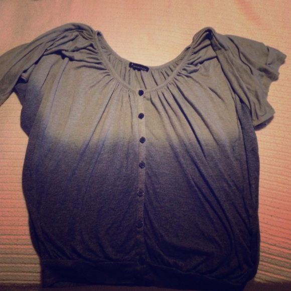 Forever 21 Ombré button up shirt size SMALL