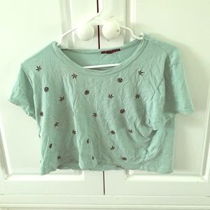 Cropped mint t shirt
