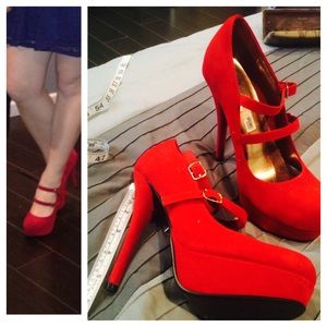 Red pumps