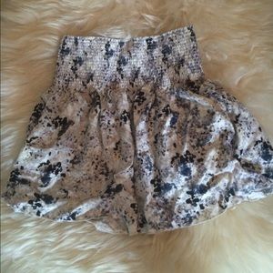 Aritzia talula spring patterned skirt