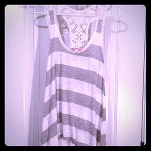 Racer back tank top with lace