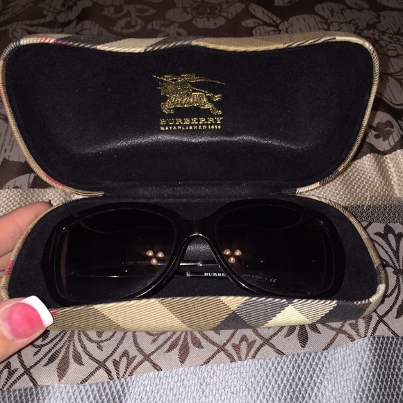 Burberry sunglasses
